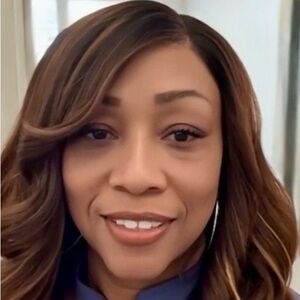 Meet your Posher, Elaine